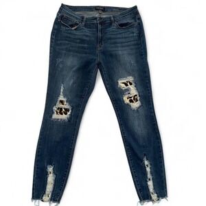 Judy Blue Welcome to the Jungle Leopard Patch Skinny Jeans Size 15 Casual